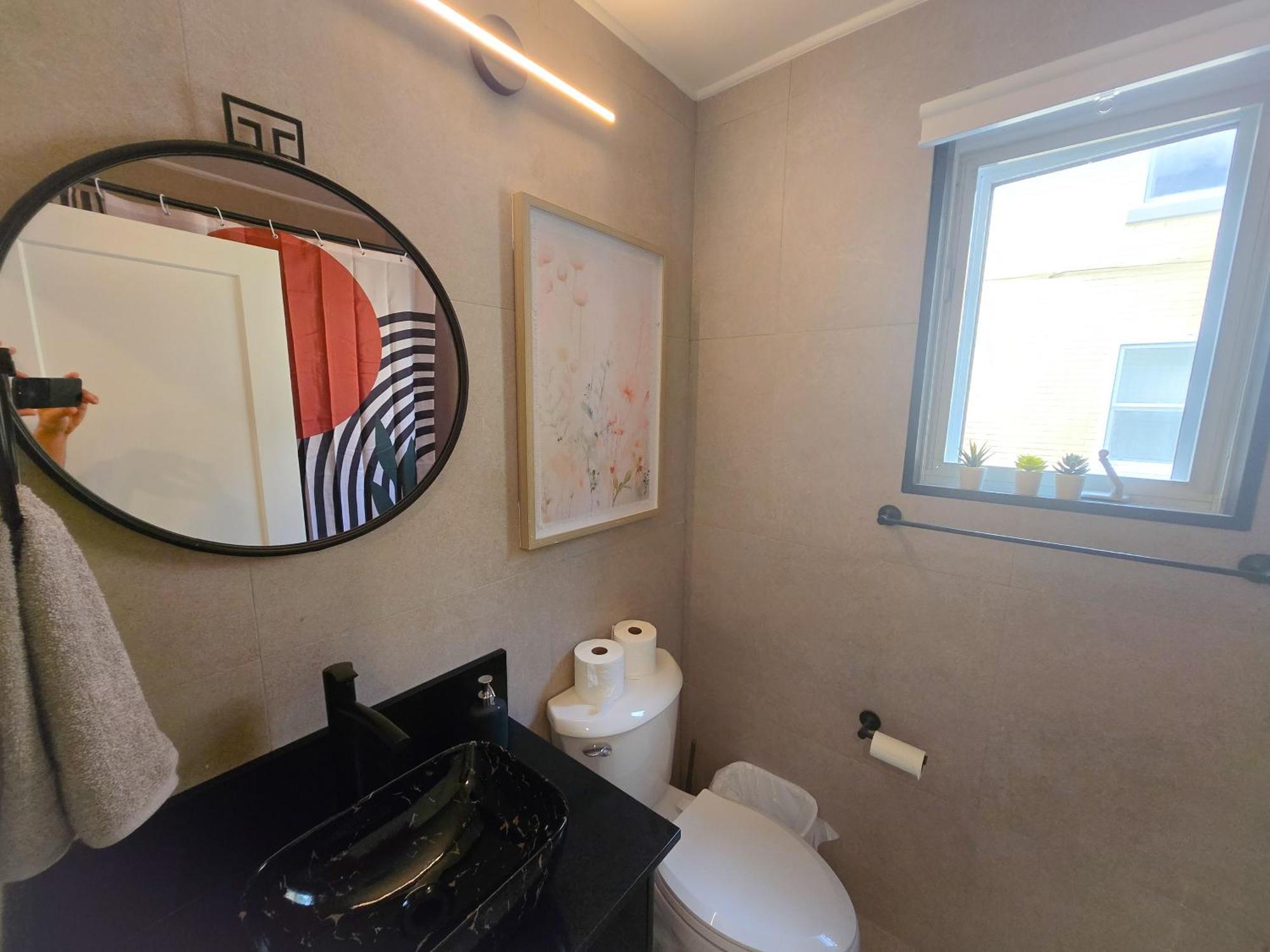 Jstlikehome - Serenity Suites Оттава Экстерьер фото