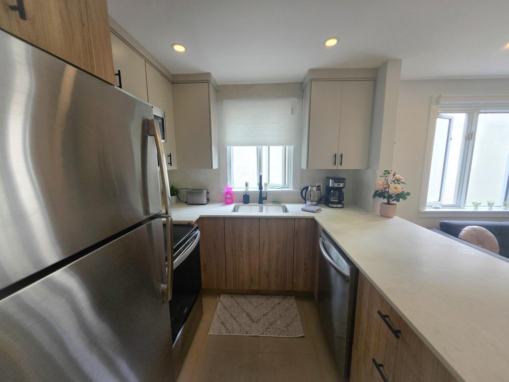 Jstlikehome - Serenity Suites Оттава Экстерьер фото